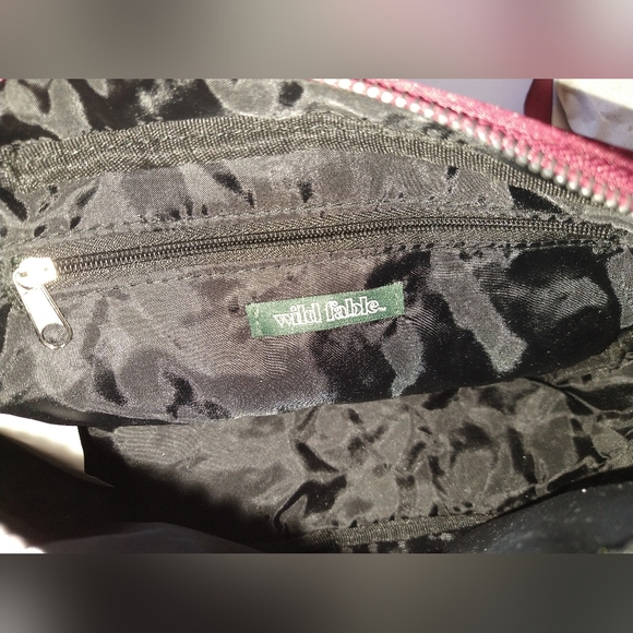 Wild Fable Women's Crossbody Bag Textile Purse Burgundy Solid Zip Pockets NWT - Picture 8 of 12